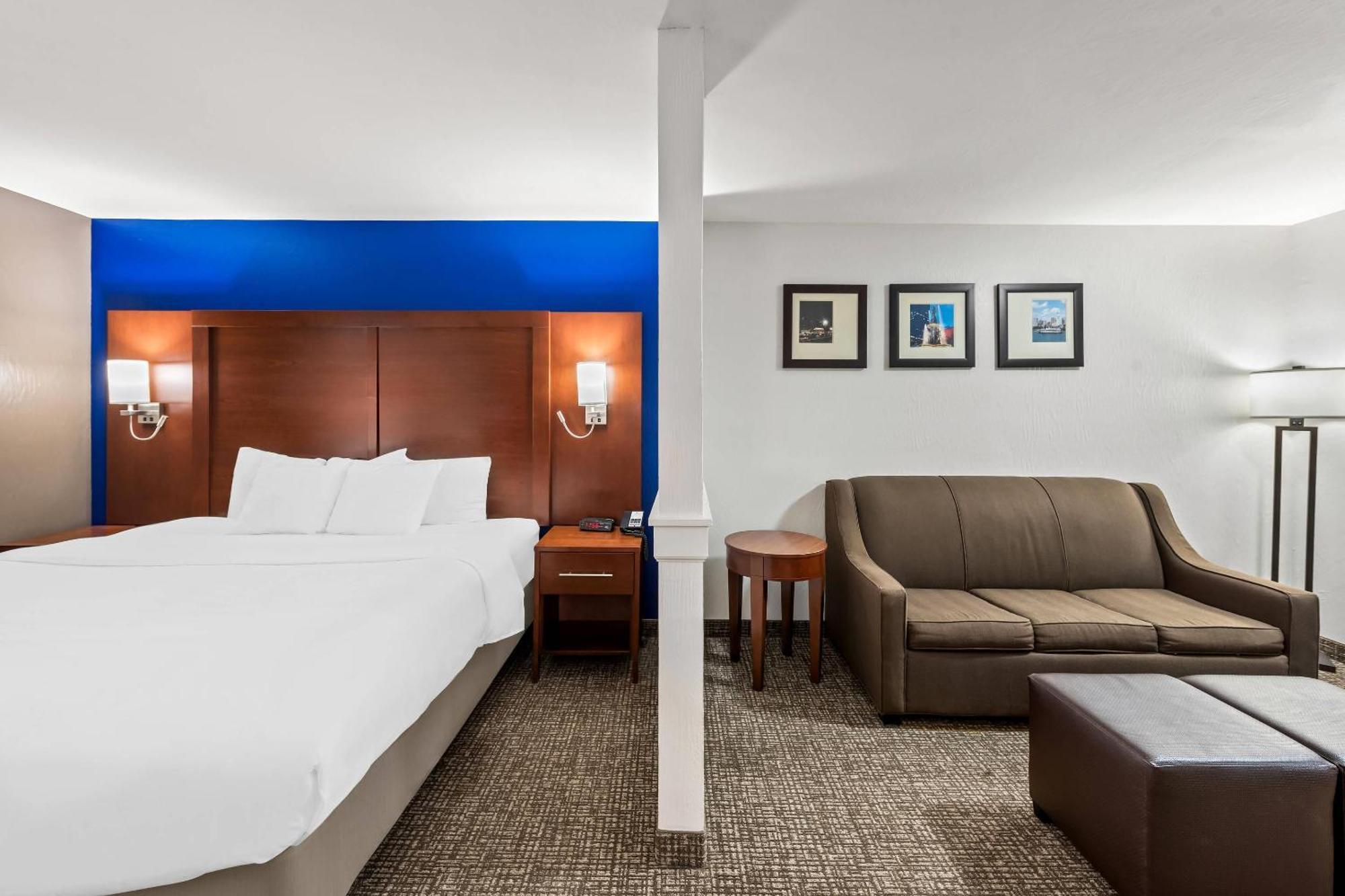 Comfort Inn & Suites Fairborn Near Wright Patterson Afb Dış mekan fotoğraf