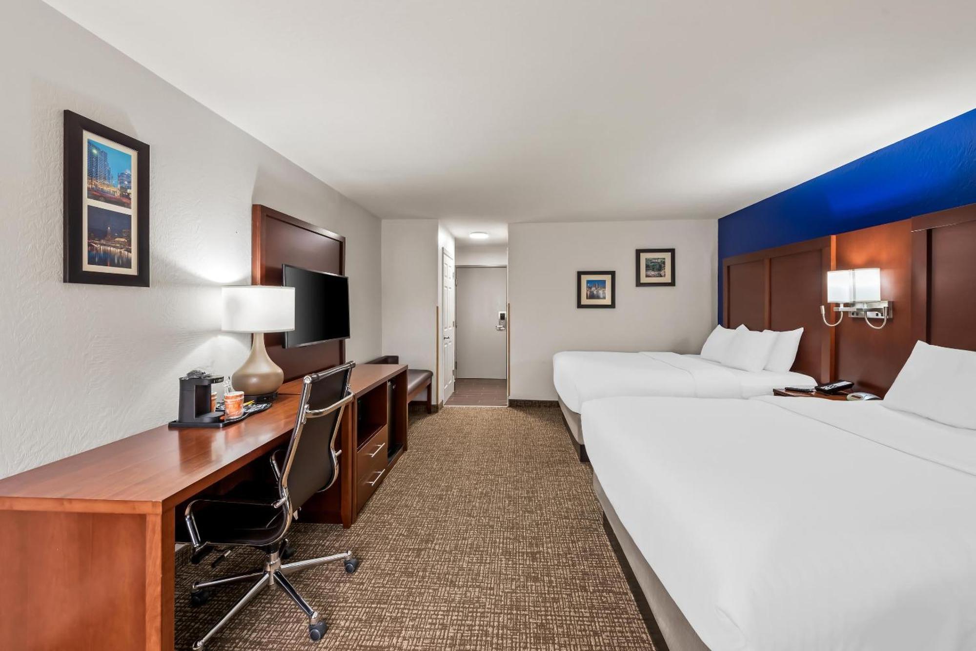Comfort Inn & Suites Fairborn Near Wright Patterson Afb Dış mekan fotoğraf