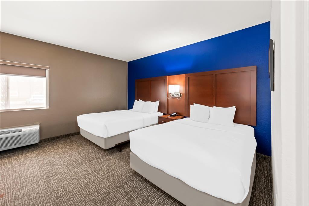 Comfort Inn & Suites Fairborn Near Wright Patterson Afb Oda fotoğraf